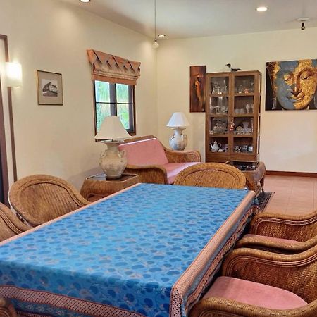 Villa Pimlada Nai Harn Екстер'єр фото