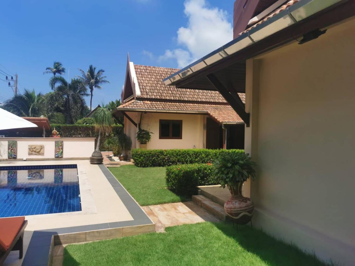 Villa Pimlada Nai Harn Екстер'єр фото